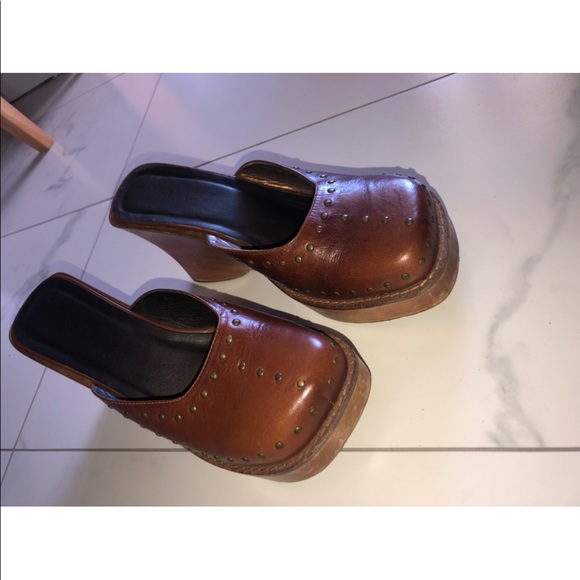 Italian Women’s wedge heel - Picture 5 of 5